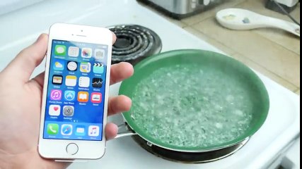 Dropping an iPhone SE in Boiling Hot Water