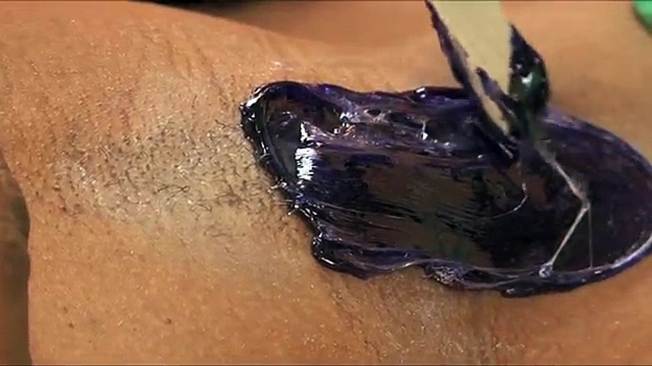 Se-Brazil Violet Hard Wax: How to Wax Underarms|Esthetician Training| Purple Hard Wax