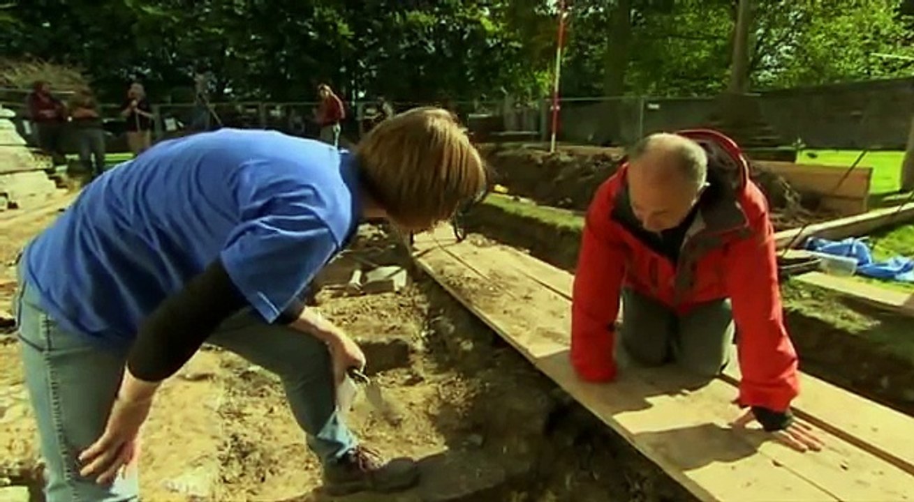 12. Time.Team.S16-E12 Buried Bishops and Belfries- Salisbury Cathedral