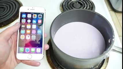 How Does an iPhone 7 React In Boiling Oobleck