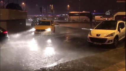Sağanak Yağış, Hayatı Olumsuz Etkiledi (2) - İstanbul