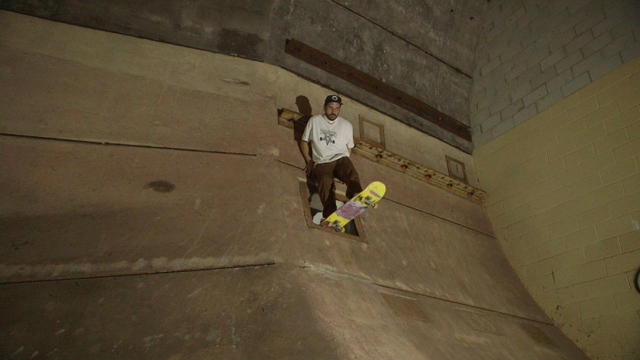 Skating a Full Pipe with Fred Gall