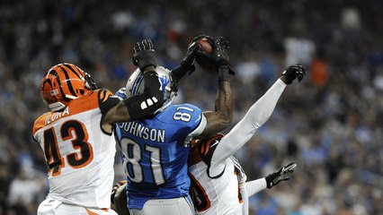Megatron makes amazing catch in triple coverage