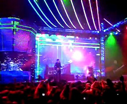 Muse - Stockholm Syndrome, Odyssey Arena, Belfast, UK 11/4/2006