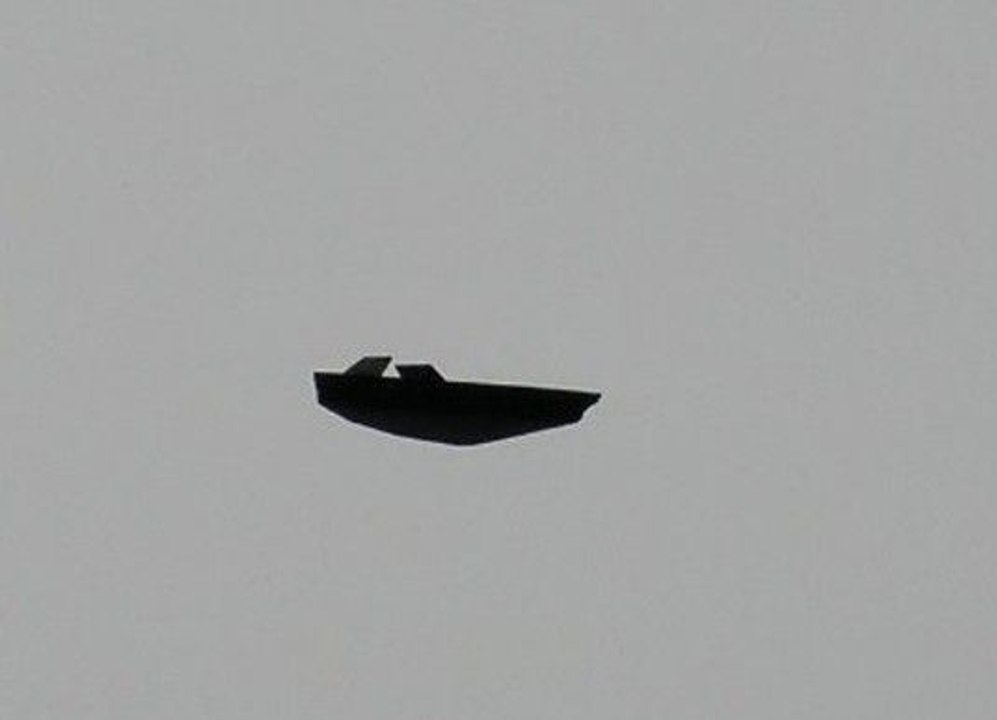 100% LEGIT TR3B AND UFO FOOTAGE