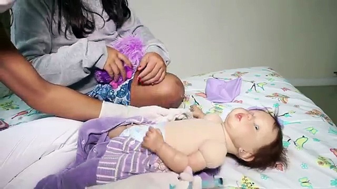 BEBÊ REBORN ISABELLA VAI AO PEDIATRA! (pt. 1)