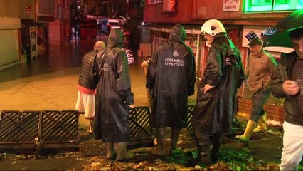 Sarıyer’de evler sular altında kaldı mahalleli belediyeye isyan etti