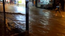 Bandırma'da 15 Dakikalık Yağış Sele Dönüştü