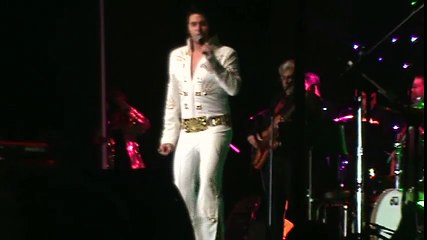 Alex Mitchell sings 'Way Down' Lake George 2017