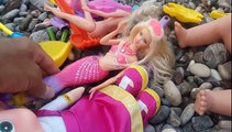 Elif hello kitty jet ski ile plajda , Eğlenceli çocuk videosu