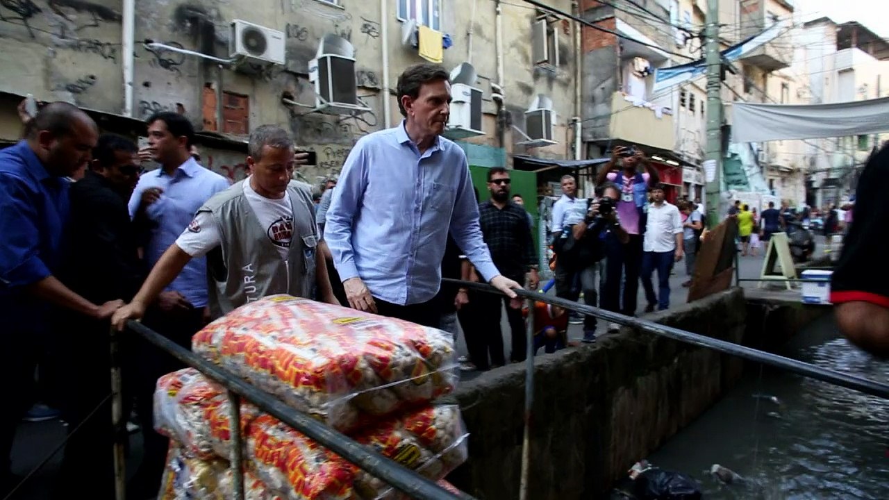 Promessa de investimentos e reformas na Rocinha