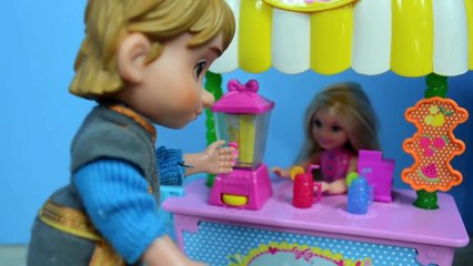 FUNNY! Anna Gets MAD! Anna And Elsa Clones Go To The Dance With Kristoff?!