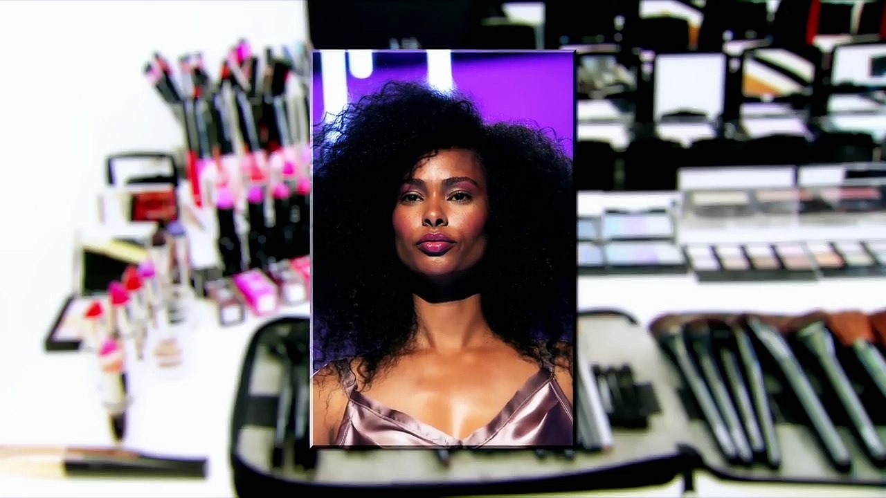 Avon Beauty Challenge w_ Christen Dominique - Night Sky Smoky Eye (Ep 4) _ Project Runway _ Lifetime-UpTNjxlnxbE