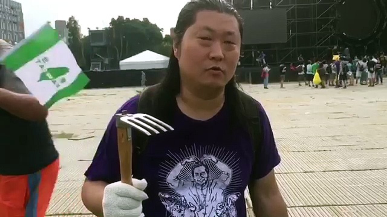 台大學生嗆中國新歌聲  音地大帝到場支持-EbWLaiVcU-E