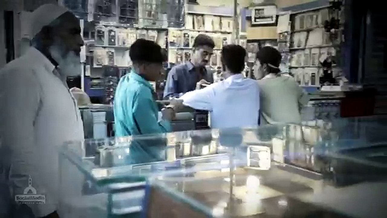 Borha Baap Ki Kahani Jo Mobile Theek Karany Gaya Tha - Story