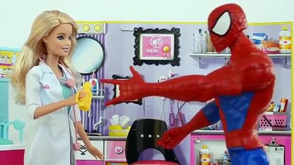 Barbie Medica e Homem Aranha ❤️apaixonado❤️ em portugues no Disney Top toys [PARTE 1]