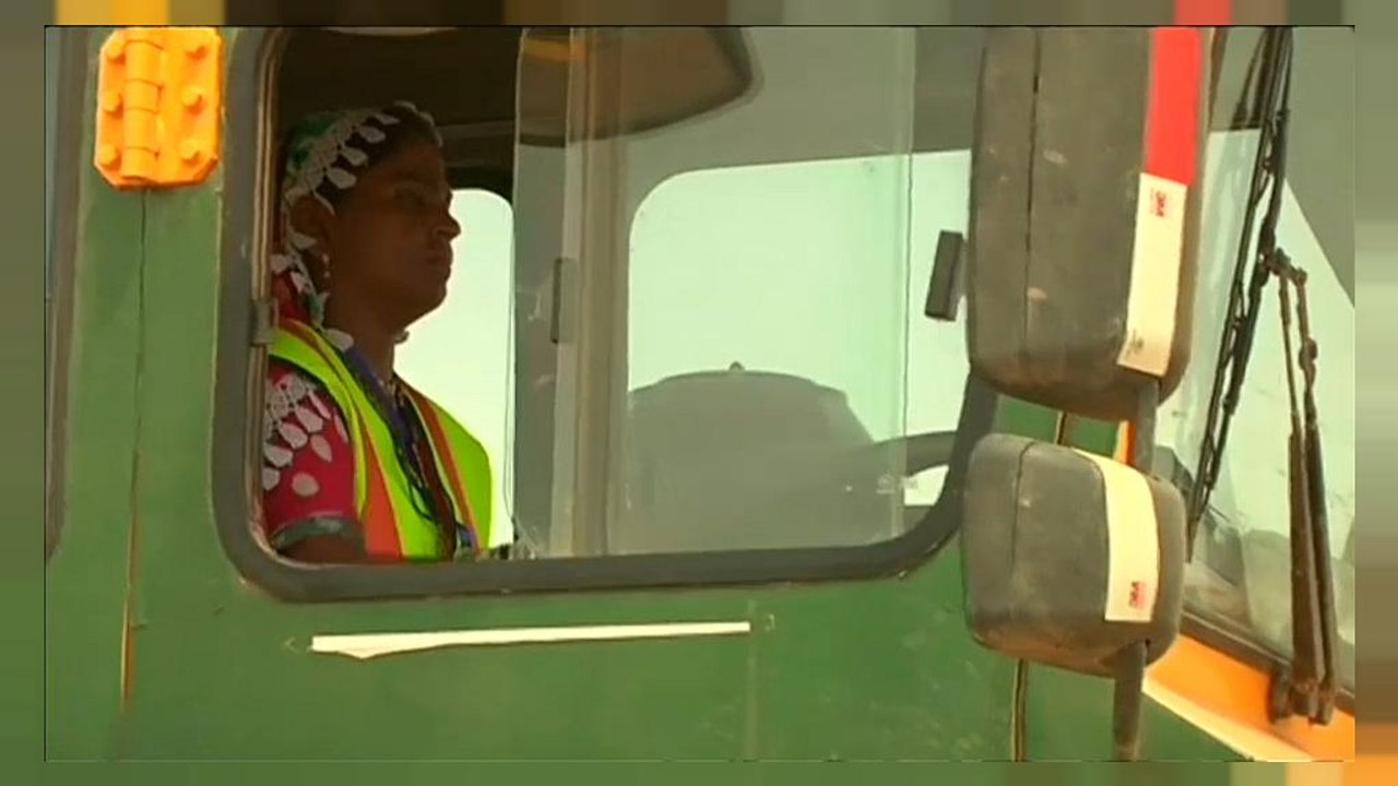 Pakistan: Wenn Frauen das LKW-Steuer übernehmen