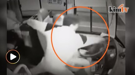 Detik dramatik lelaki meluru cuba kawal streng pemandu bas
