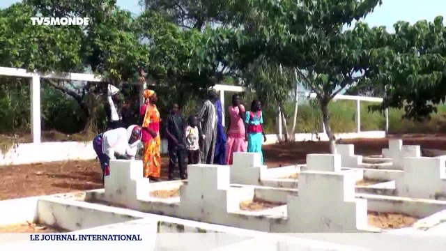Anniversaire du Naufrage du Joola (reportage au cimetière de Mbao)