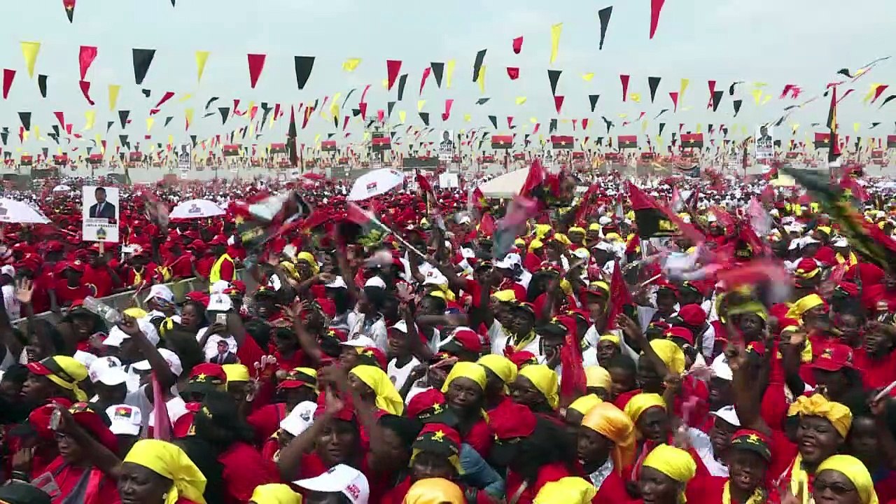 Angola: un nouveau président aux allures de déjà-vu