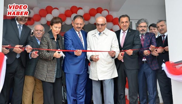 (28 Eylül 2017) ÇEVRE VE ŞEHİRCİLİK BAKANI MEHMET ÖZHASEKİ, “İSTİKRAR ABİDESİ GİBİ AYAKTAYIZ”