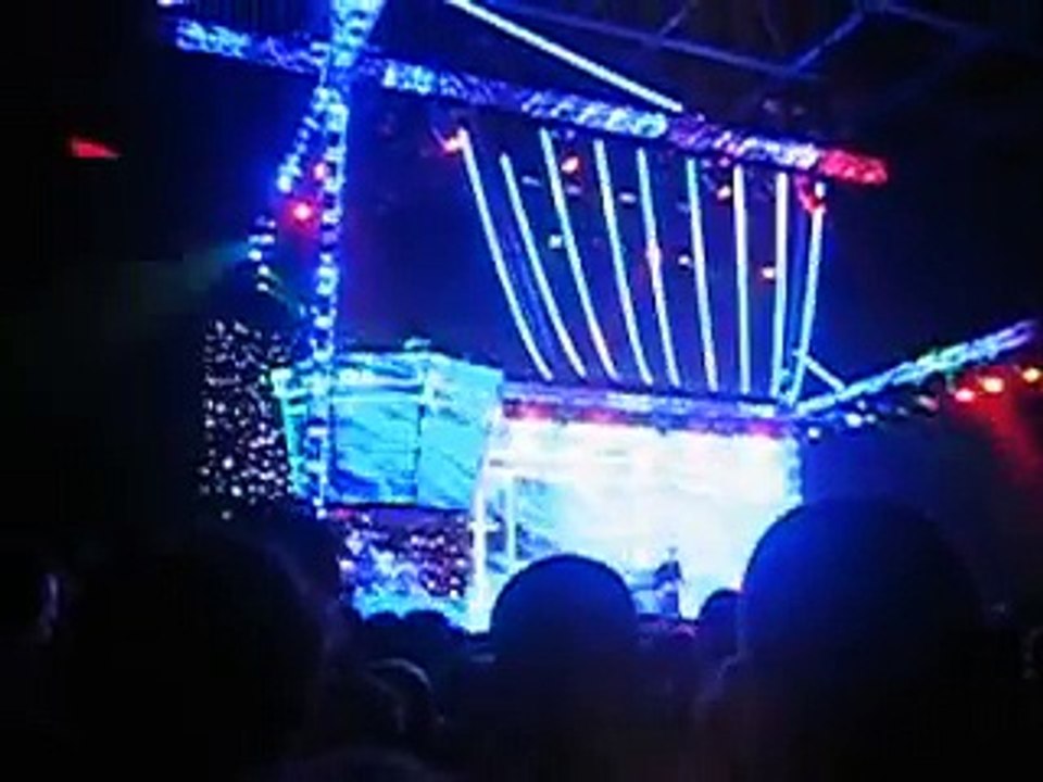 Muse - Stockholm Syndrome, Zenith, Toulouse, France  10/30/2006