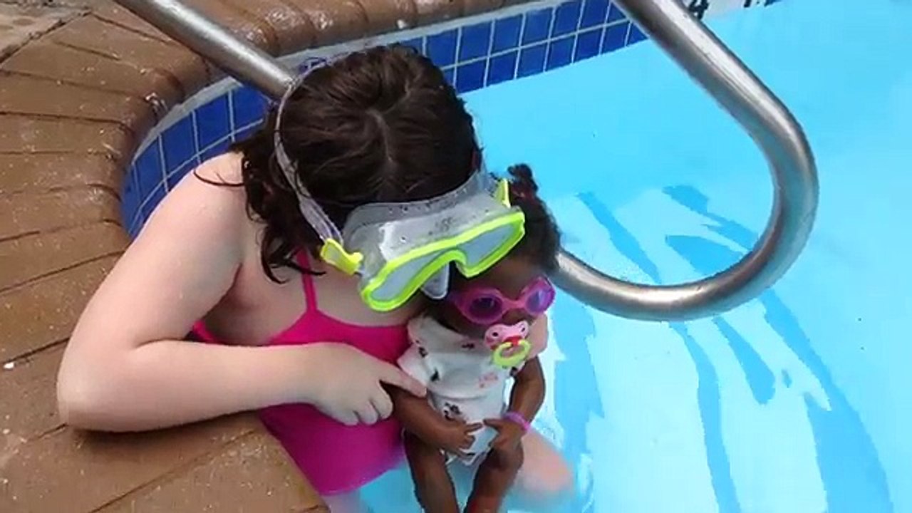 Baby Alive Mini Vacation