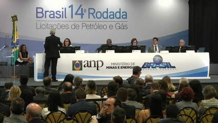 Brasil arrecada mil milhões na exploração de petróleo e gás