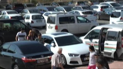 Temizlikçi Gibi Girdiği Evlerde Hırsızlık İçin Keşif Yapan Kadın Yakalandı