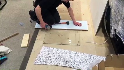 Couper du verre avec une meuleuse