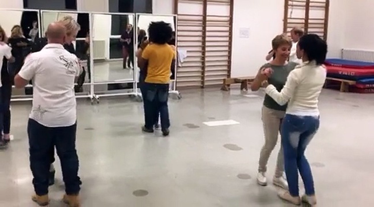video-1506632137