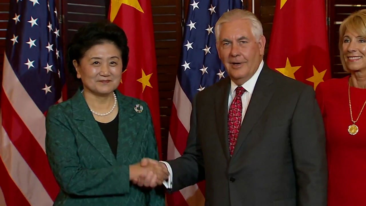 美 "中, 대북 제재 진전"...틸러슨 중국행 "北 문제 논의" / YTN