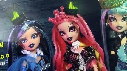 Video herunterladen: Bratzillaz Witchy Princesses Doll Playdoh Witch Make Up Disney Queen Elsa Frozen