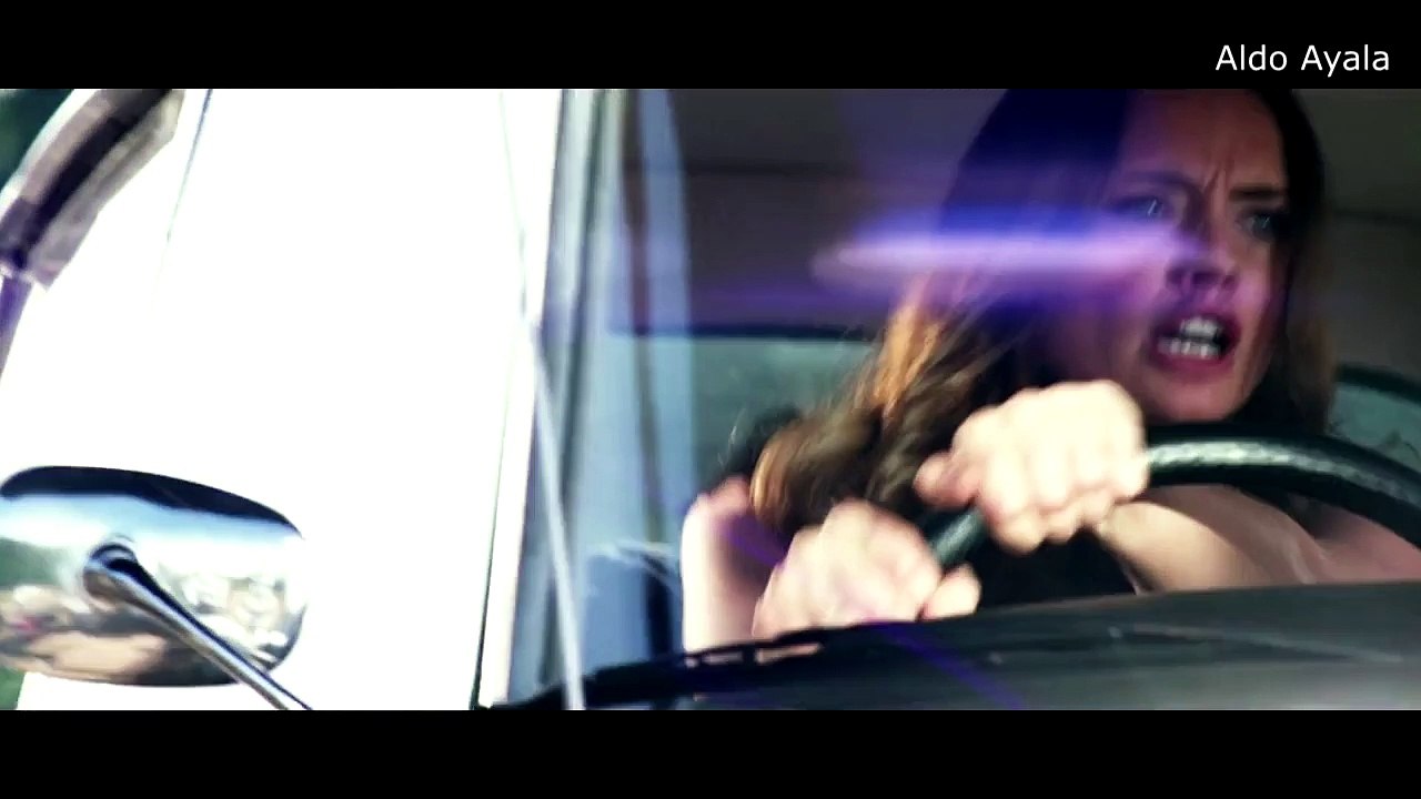 Transformers: The Last Knight: Hot Rod secuestra a Vivian (HD latino)