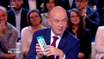 "Vous avez pris un peu d'avance" : quand Edouard Philippe ironise sur la calvitie de François Lenglet dans "L'Emission politique"