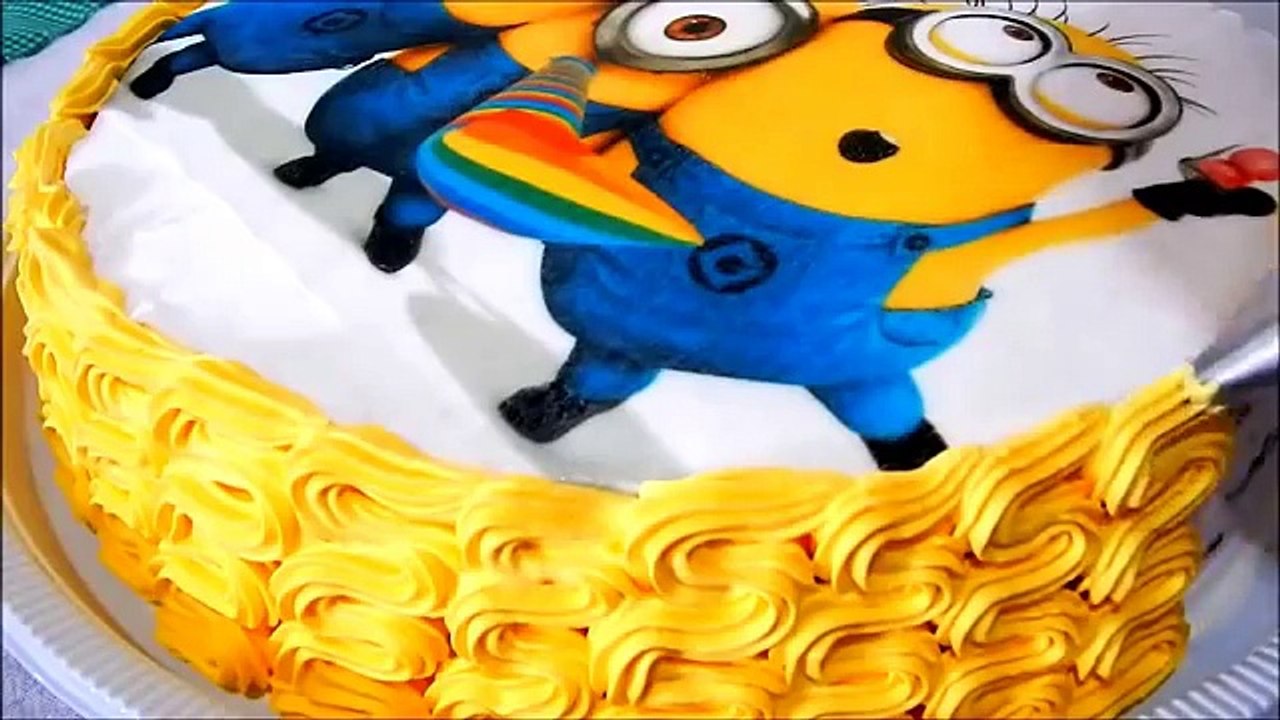 Bolo Minions (Decoração feita com chantilly) #Culinária com Angelica Mendes