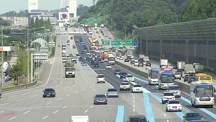 고속도로 아직 '원활'...오후 2시부터 정체 시작 / YTN