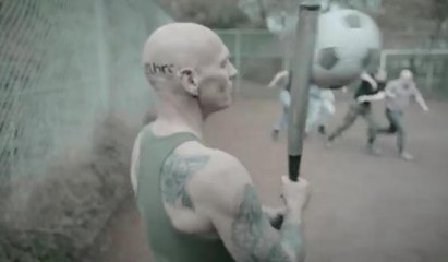 Borussia Dortmund: "Futbol ve Naziler, birbirine uygun değildir"