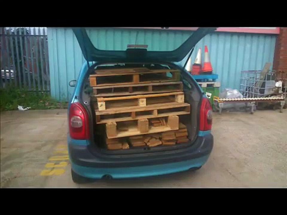 Build Your Own Dog Kennel Out Of Pallets