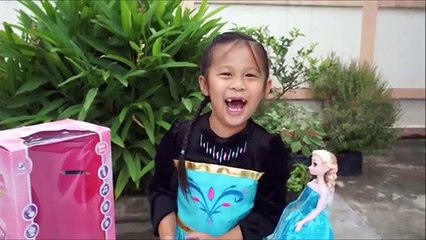 รีวิวของเล่น ตุ๊กตา เอลซ่าร้องเพลงเต้นรำ Elsa Singing Let It Go