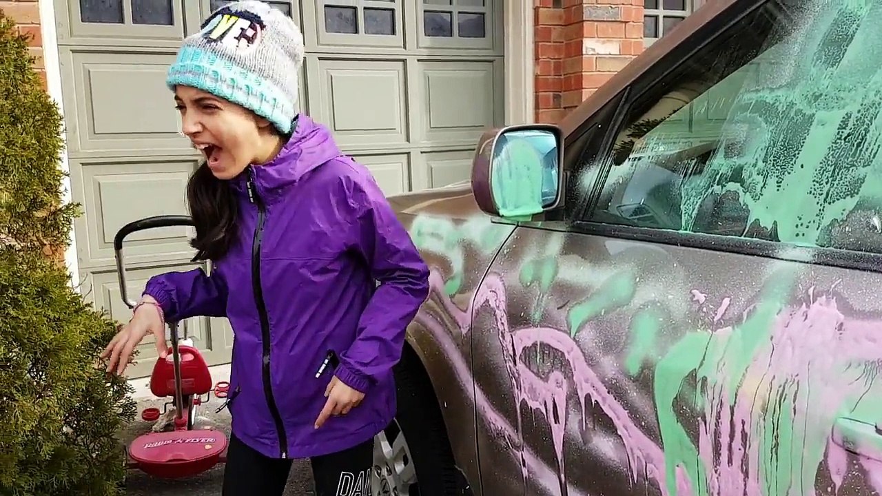 Bad Kids Driving Parents Car to the Car Wash! HZHtube Kids Fun (SKIT)