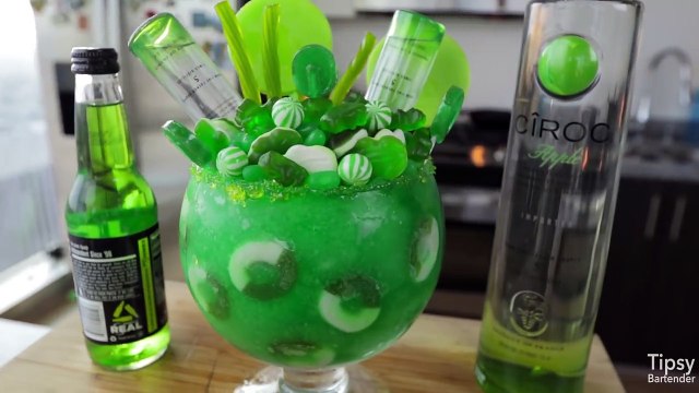 Apple Ciroc Candy Bowl - Tipsy Bartender