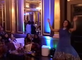 Dhol Queen Sheena Boll (Best Female Dhol Player In The World)