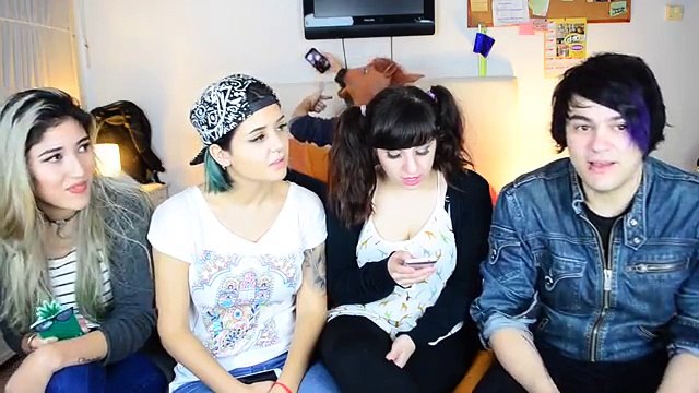 PREGUNTAS INCOMODAS () FT. VEDITO, YOANA MARLEN, DALDI MARTINO ♥ | PRIMA VIKINGA