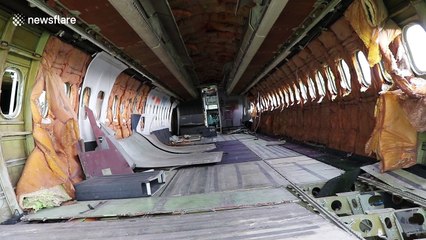 Footage from inside abandoned Boeing 747 at aeroplane graveyard