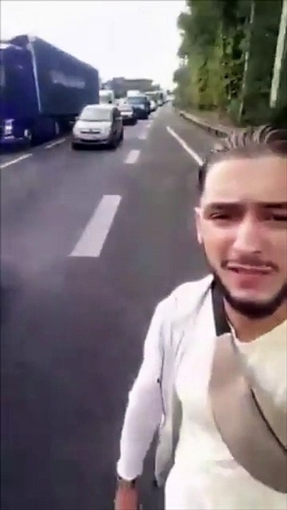 Il roule en hoverboard sur l'autoroute A4 près de Créteil
