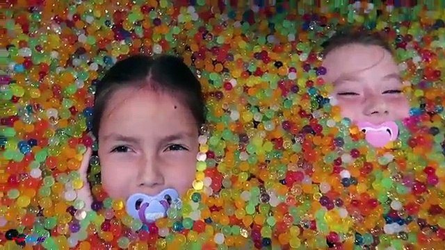 Bad Baby Tiana Magic Powers - Messy Orbeez Bath Party Spa - Daddy Freaks Out