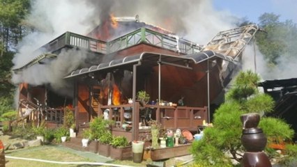충북 옥천 목조주택 불...화목 보일러 과열 추정 / YTN