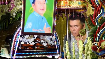 Anh em nghệ sĩ tiếp tục đến Viếng Danh hài Khánh Nam ngày 2992017