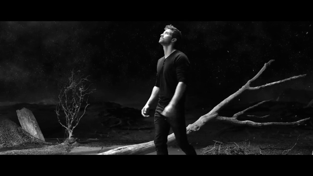 El nuevo vídeo de Pablo Alborán nos traslada a 'Saturno'